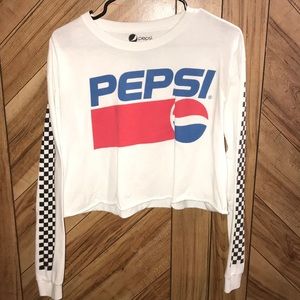 “Pepsi” White Checkered Long Sleeve Crop Top!